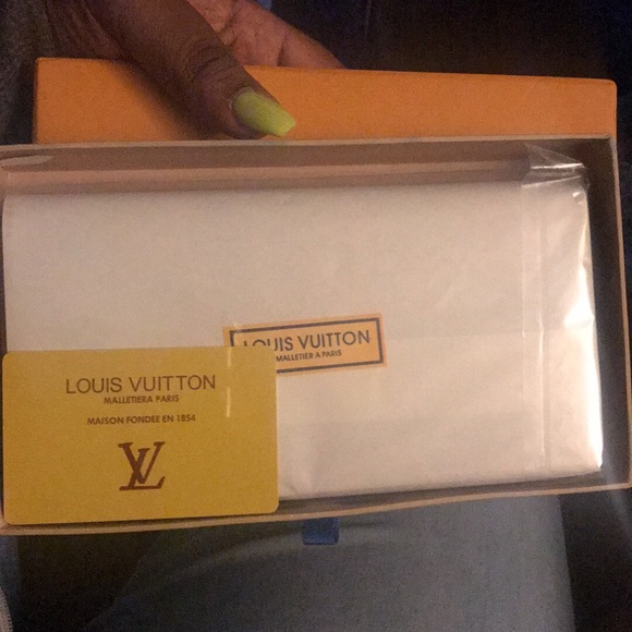 Wallet - Picture 2 of 4